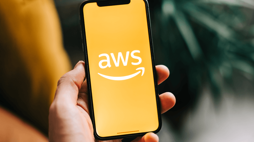 amazon web services launches $30 million accelerator to business owners