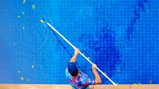 How to Start a Pool Cleaning Business